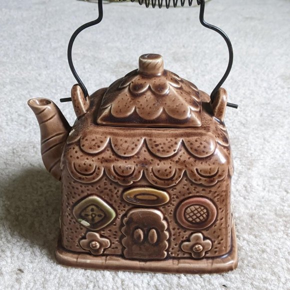Vintage Dining Vintage Teapot Gingerbread House Wire Handle Made In